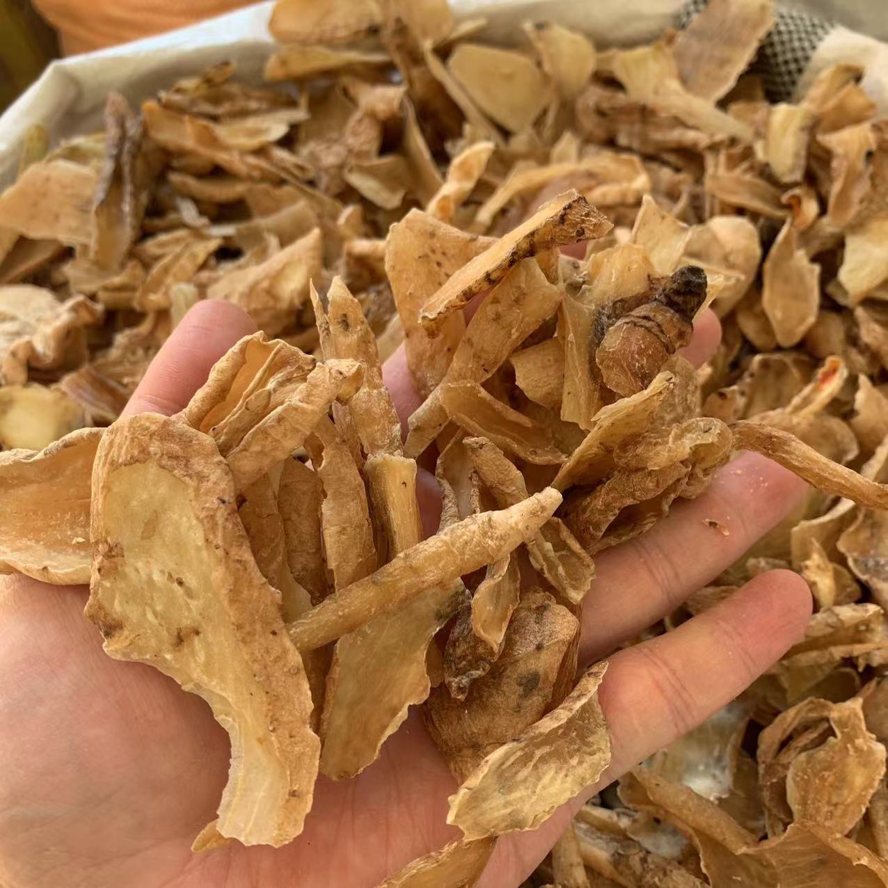 昭通小草坝天麻片碎小天麻片打粉天麻散装产地货源中药材批发