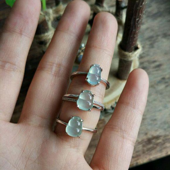 天然缅甸老坑翡翠a货戒银镶冰种糯种荧光葫芦蛋面戒指界面戒指