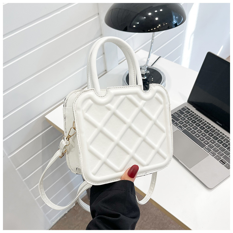 Fresh Solid Color Small Handbags 2022 New Trendy Spring and Summer This Year Popular Western Style Shoulder Crossbody Small Square Bag