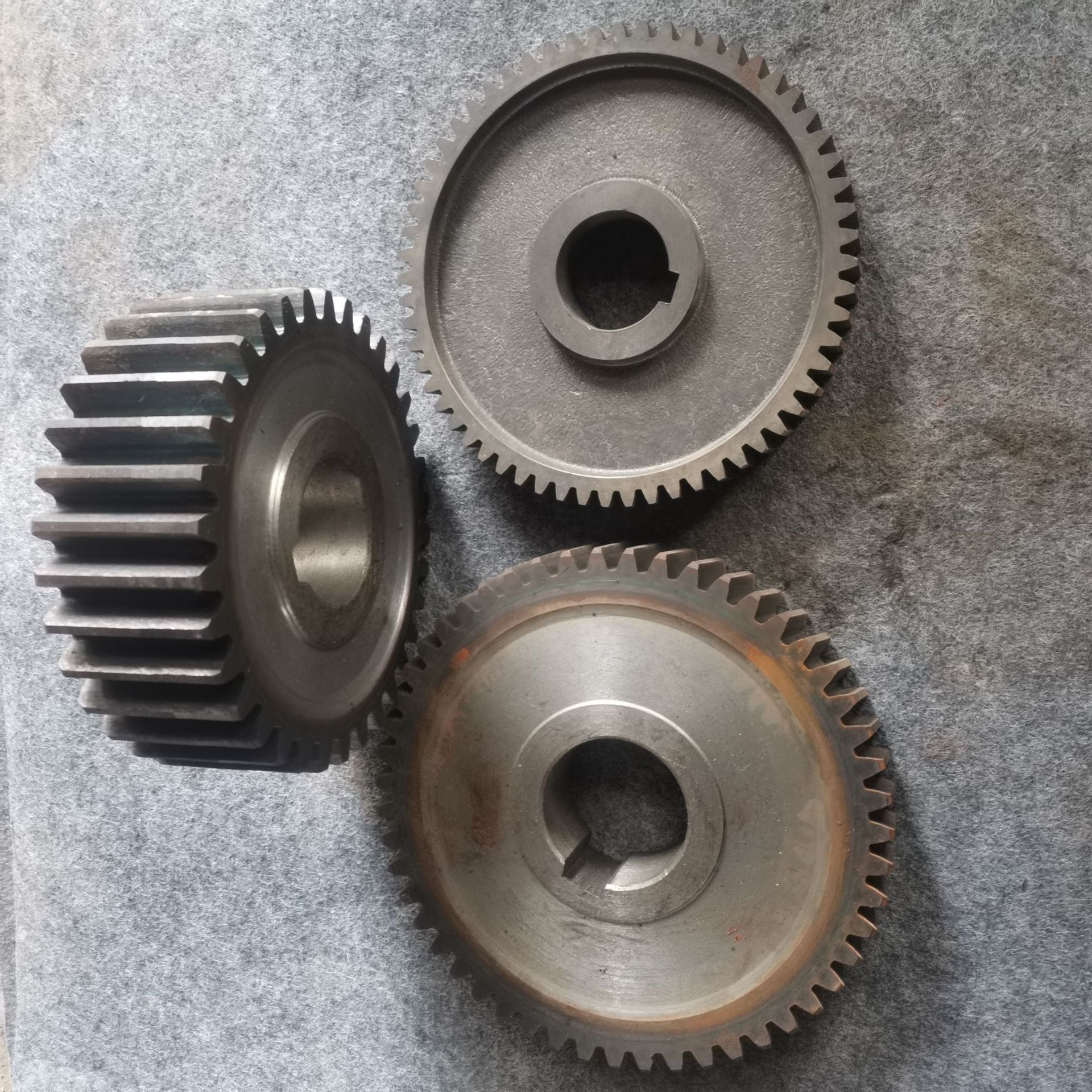 齿轮传动轴现货 磨齿正齿轮轴1模数30齿工业机械通用传动配件大全