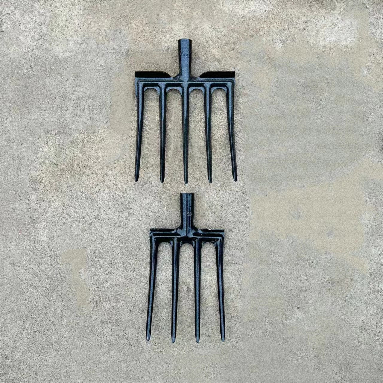 Niu Wang Steel Fork Factory Supply Manganese Steel Quenching Hardware Farm Tools Soil Turning Tool Multifunctional Fork