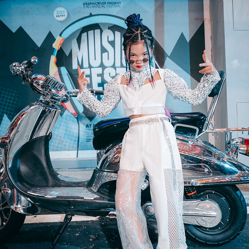 儿童亮片爵士舞套装女童时髦演出服潮酷女孩t台走秀服装时尚霸气