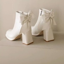 白色靴子女小个子2023新款短筒瘦瘦靴粗跟防水台高跟短靴女蝴蝶结