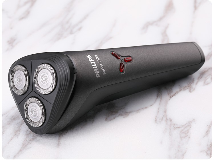 飞利浦电动剃须刀三刀头刮胡刀旋转式 全身水洗型s1203/02