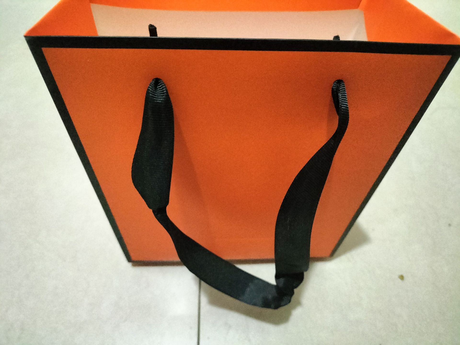 现货爱马仕橙色纸袋服装袋香水袋饰品袋内衣袋内裤袋白卡袋加logo