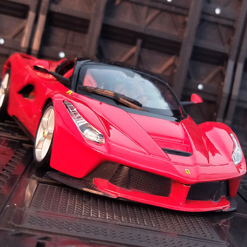 比美高18-26001仿真珐拉利拉法合金车模跑车模型金属摆件收藏送礼