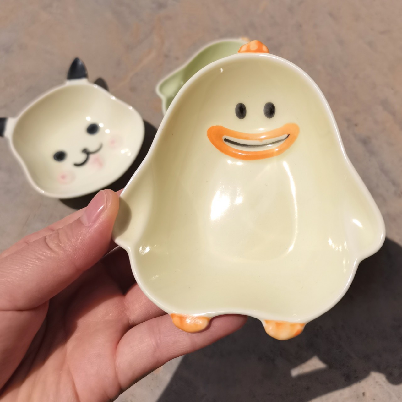 陶瓷儿童碗卡通可爱造型宝宝吃饭碗宠物碗蘸料碟火锅碟仓鼠降温窝