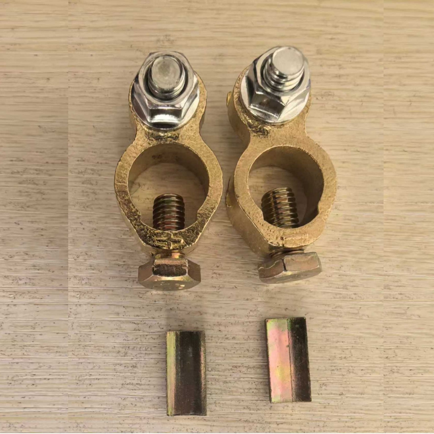 电瓶桩头卡子 黄铜加厚汽车蓄电池电瓶接线头 新型夹头电瓶接线柱