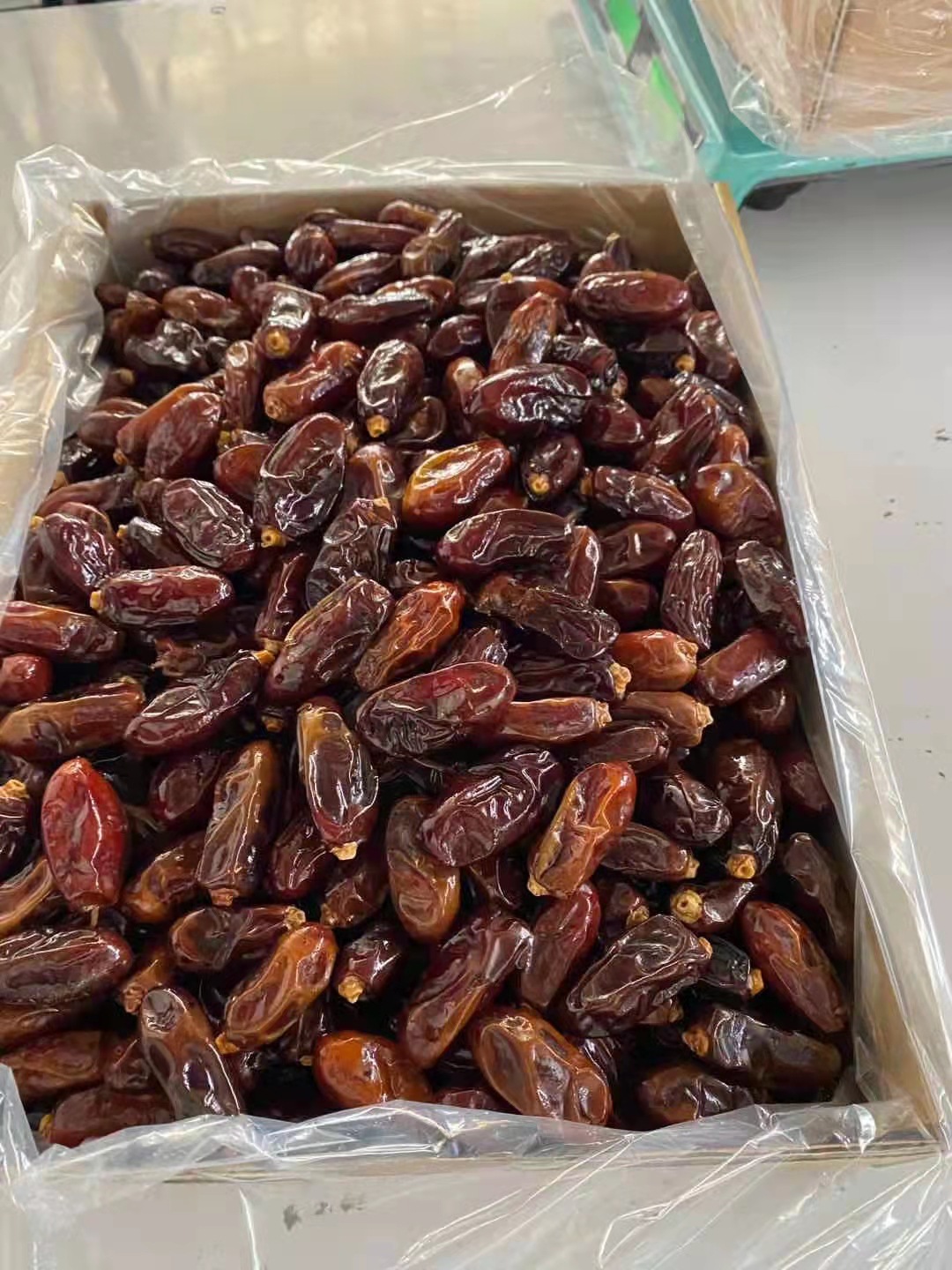 新货椰枣大粒散装整箱黑椰枣伊朗黑椰枣干果批发10公斤