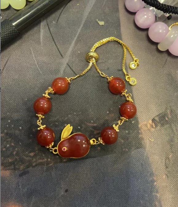 Red Agate K Gold Animal Year Rabbit Bracelet Female Hetian Jade Escaped Princess Bracelet New Year Gift