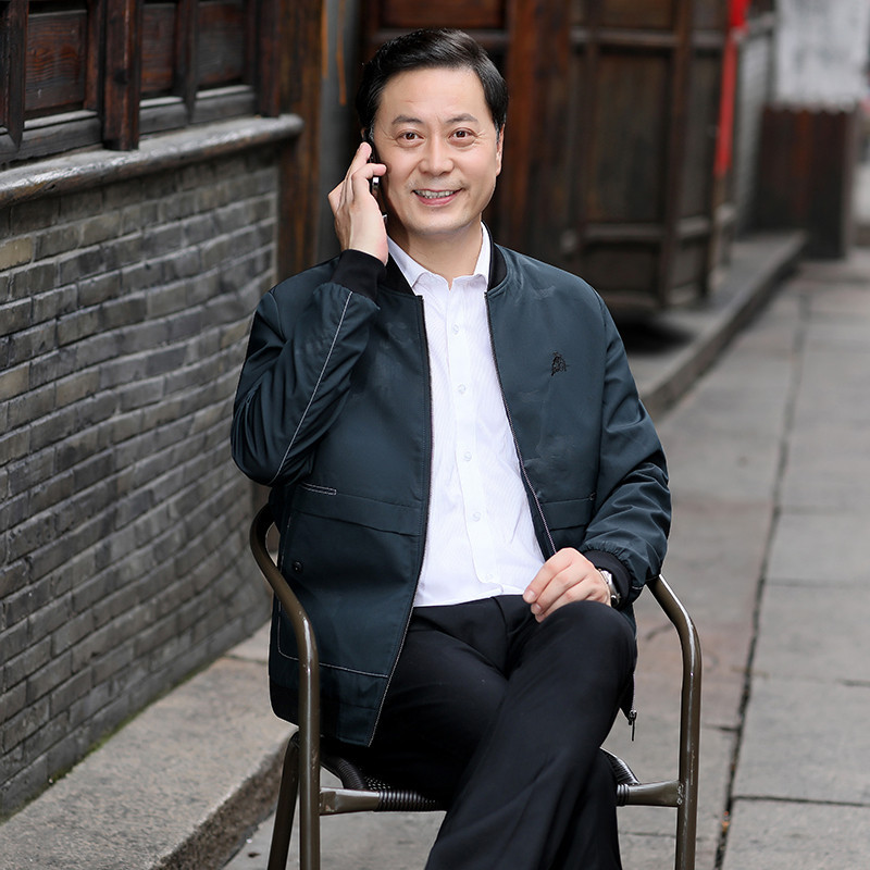 一件代发爸爸中年夹克衫男春秋装休闲外套中老年人男士春装上衣