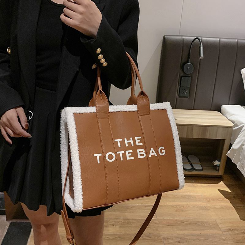 Foreign Trade Large Capacity Bag Women's New Fashion Portable Lamb Wool Tote Bag Large Letter Shoulder Messenger Bag