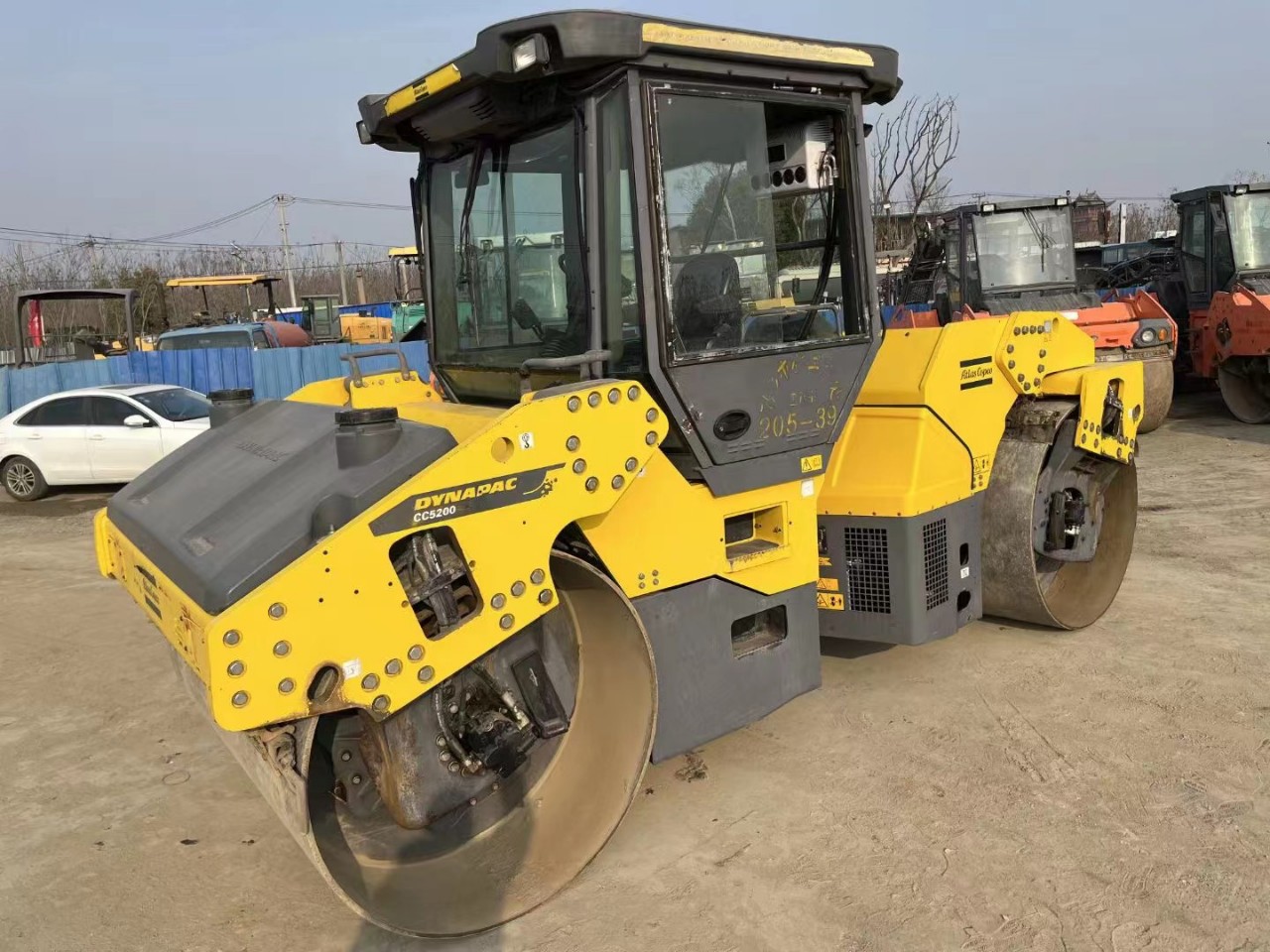 出售二手戴纳派克cc5200双钢轮压路机 带原装驾驶室 原车原漆