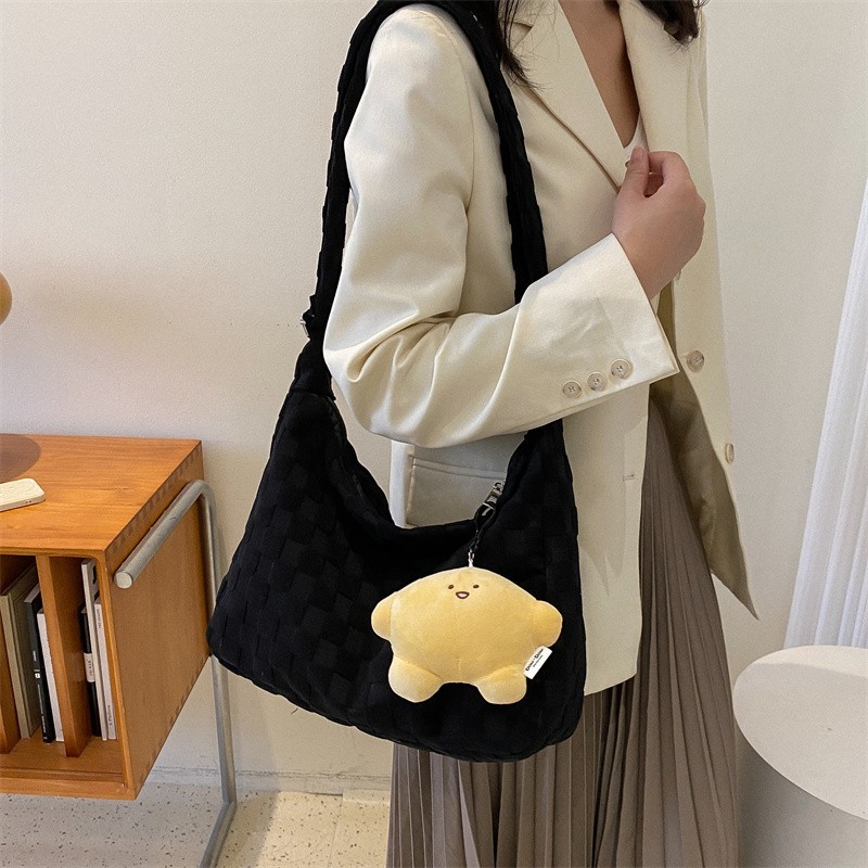 Autumn and Winter New Plush Plaid Tote Bag Women's Retro Large Capacity Shoulder Bag Casual Crossbody Underarm Bag Soft Surface