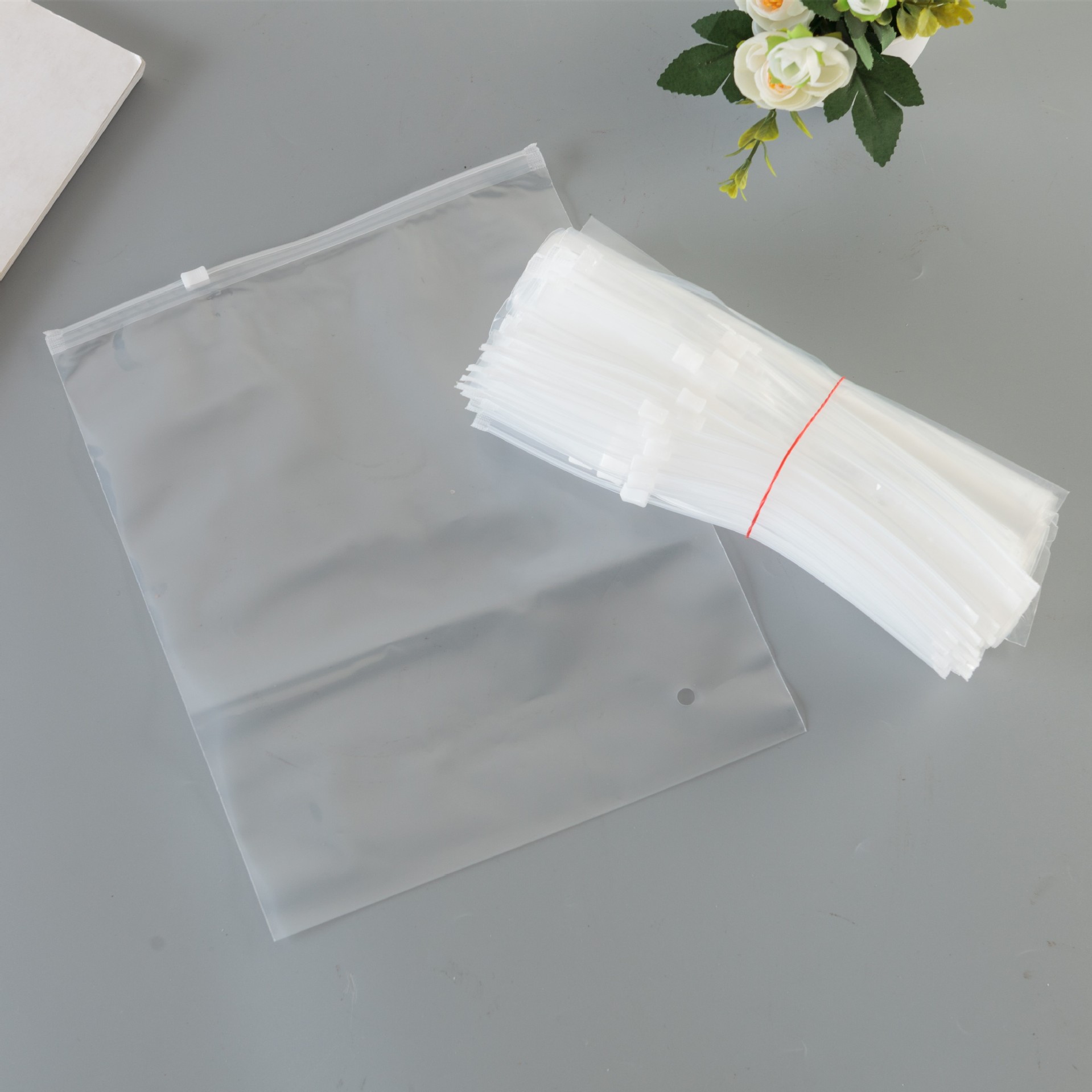 超级工厂店定制印刷磨砂拉链袋透明收纳袋服装包装袋衣服包装袋子