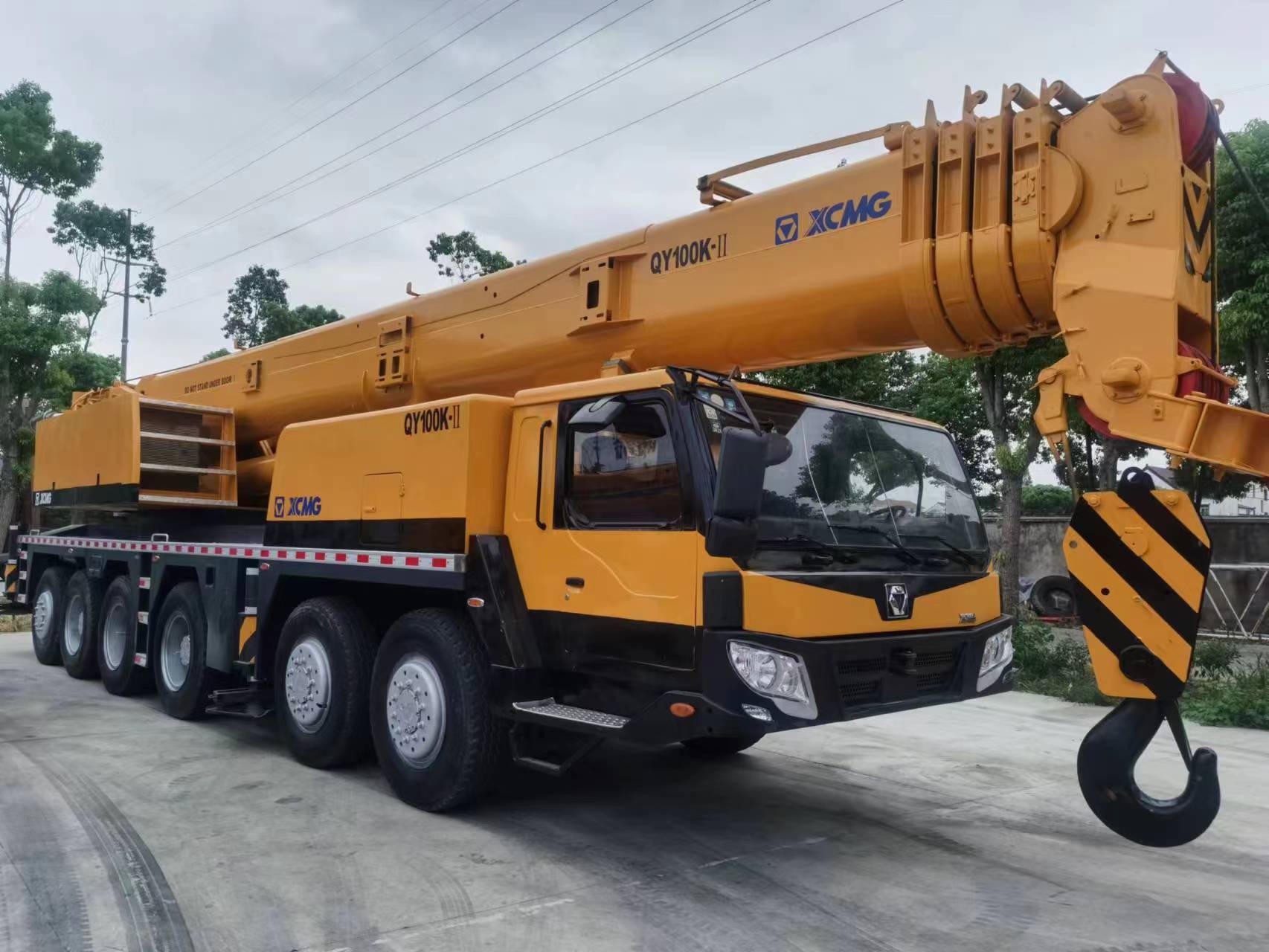 热销吊车徐工100吨300吨200吨qy100k qy160 qy180 qay200 qay300