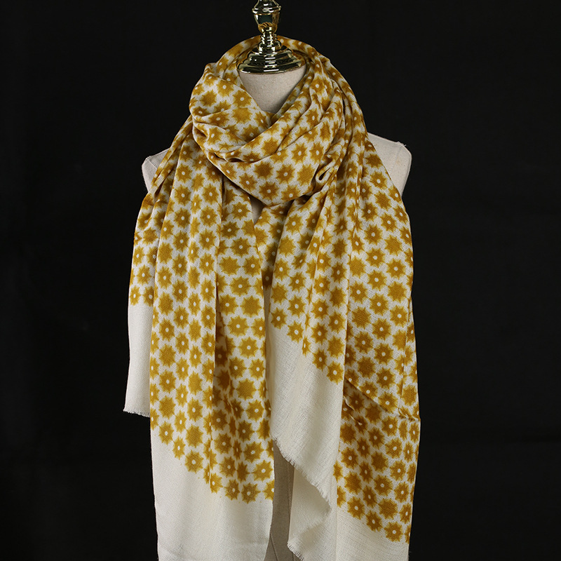 克什米尔羊绒围巾民族风山羊绒手工披肩长款戒指绒跨境网红印花款