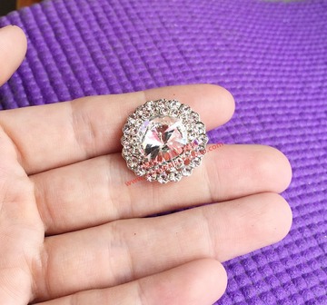 40hp25mm圆形花朵水钻纽扣子玻璃钻扣貂皮草大衣装饰镶钻扣衣服钻