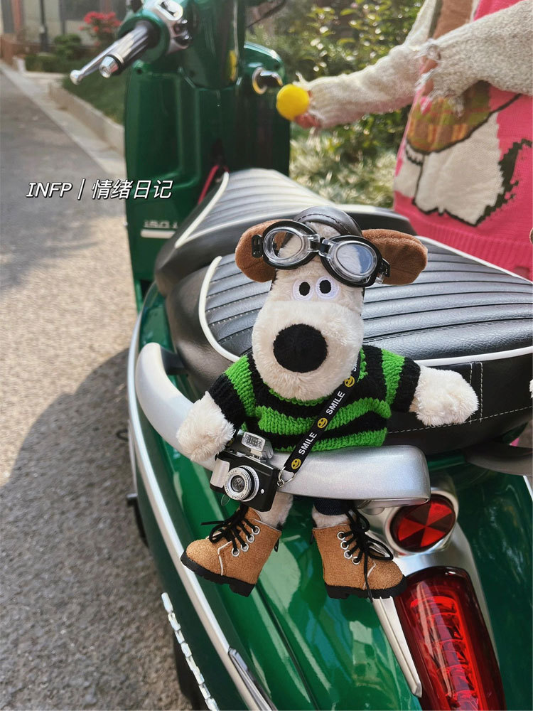 摩托车装饰公仔电动车机车玩偶车尾箱小配件踏板复古摆件饰品卡通