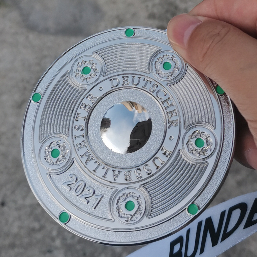 2021德甲六冠奖牌拜仁慕尼黑 2018足球挂牌球迷收藏个人版纪念品