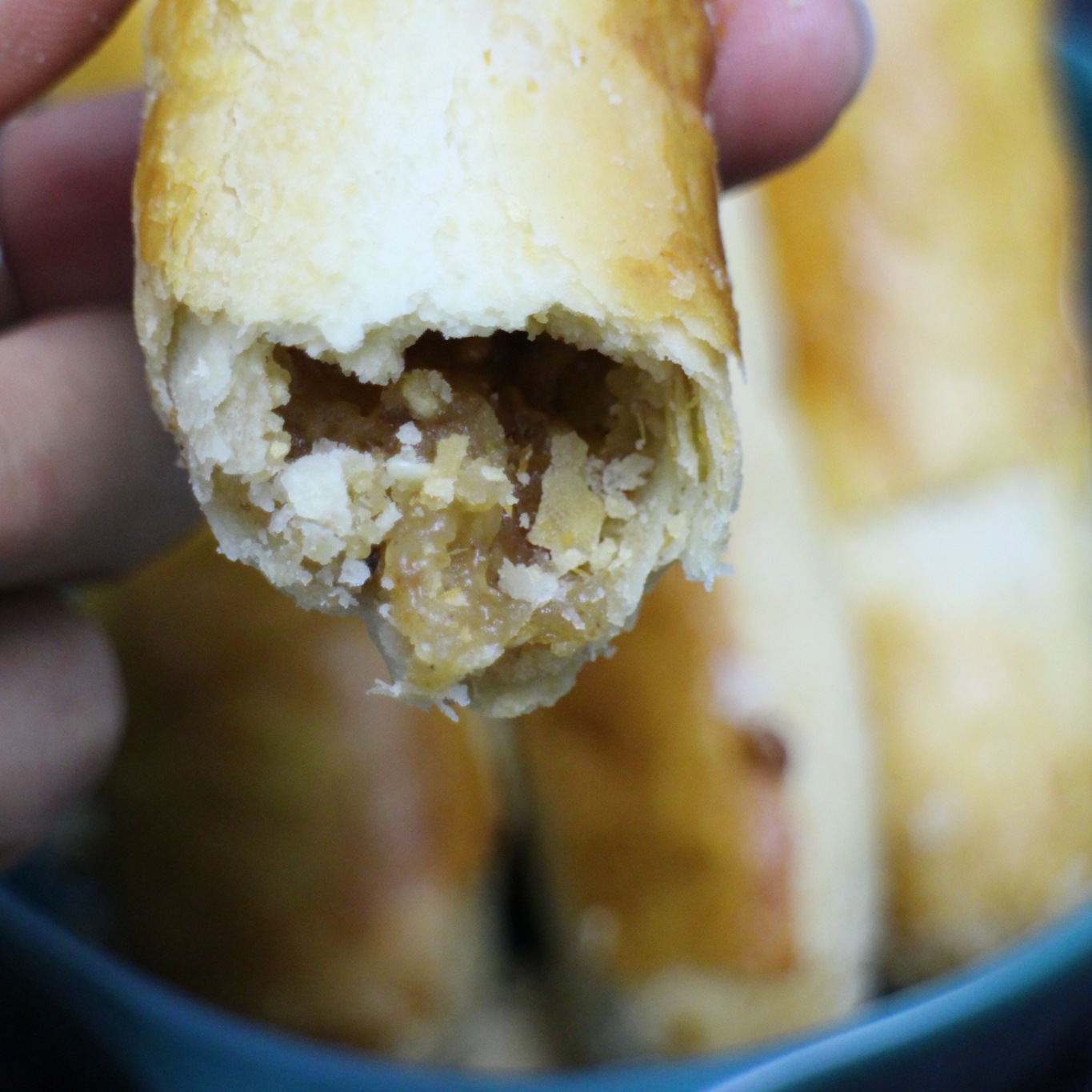 老北京牛舌饼千层酥老式糕点宫廷点心椒盐口味好吃的酥皮美食特产