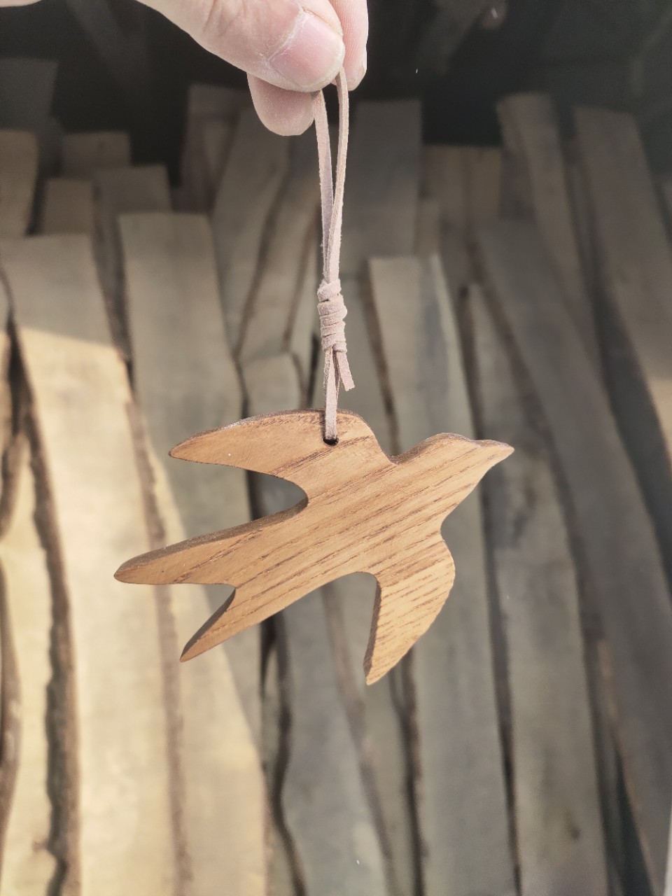 实木手工 燕子挂件 白蜡木雕刻