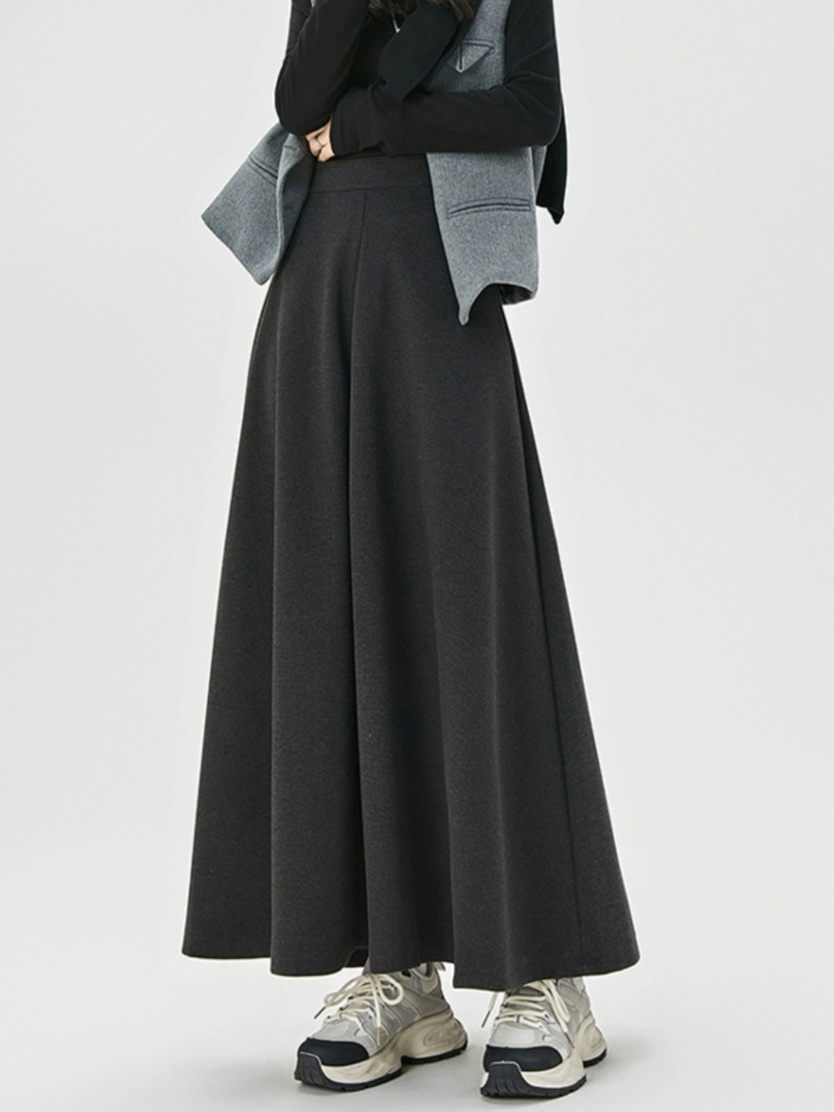 灰色加厚毛呢长裙百褶半身裙女秋冬2023新款高腰显瘦a字大摆伞裙