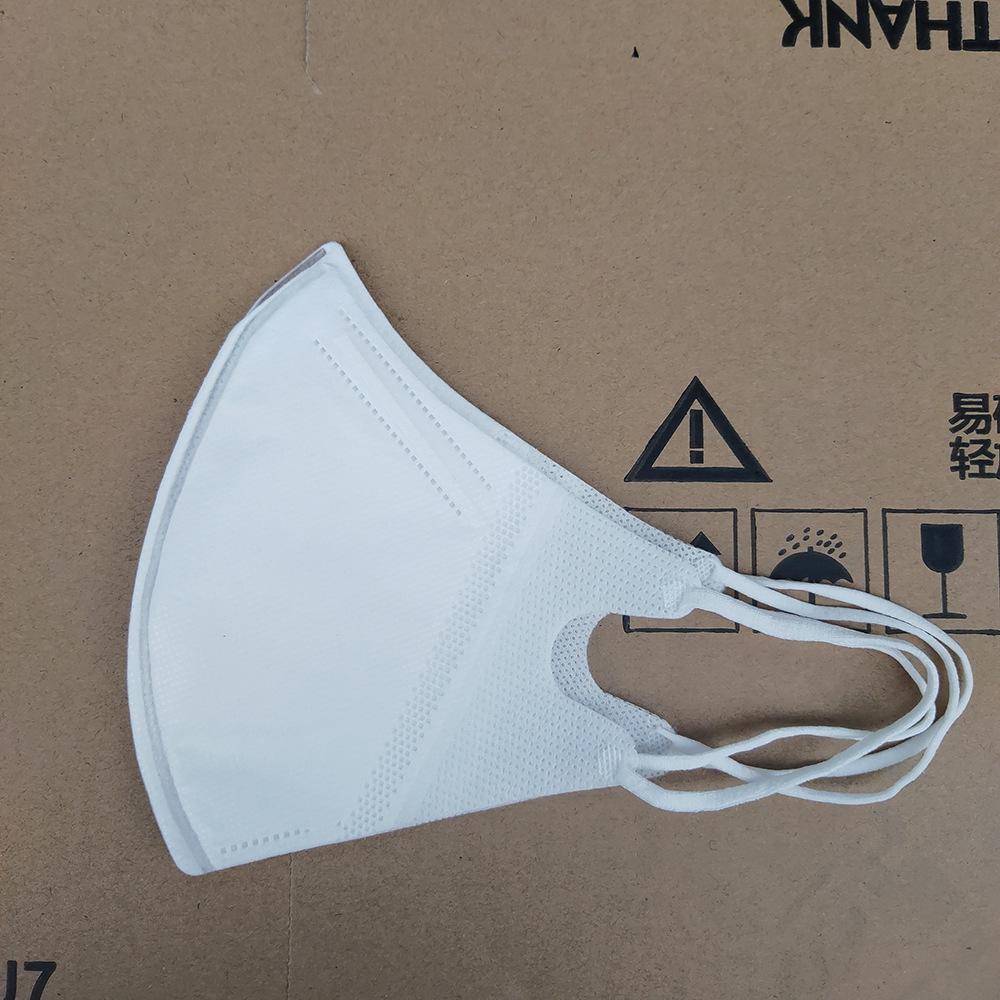 日本3d一次性口罩白色立体型口鼻罩三层透气防尘防飞溅网红款