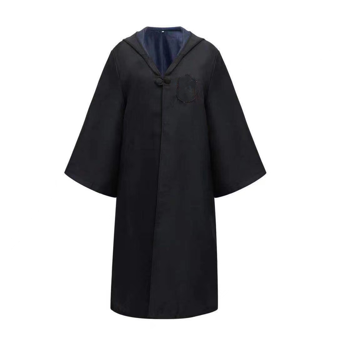 Harry Potter Cape Is the Same Costume as the Cosplay Costume