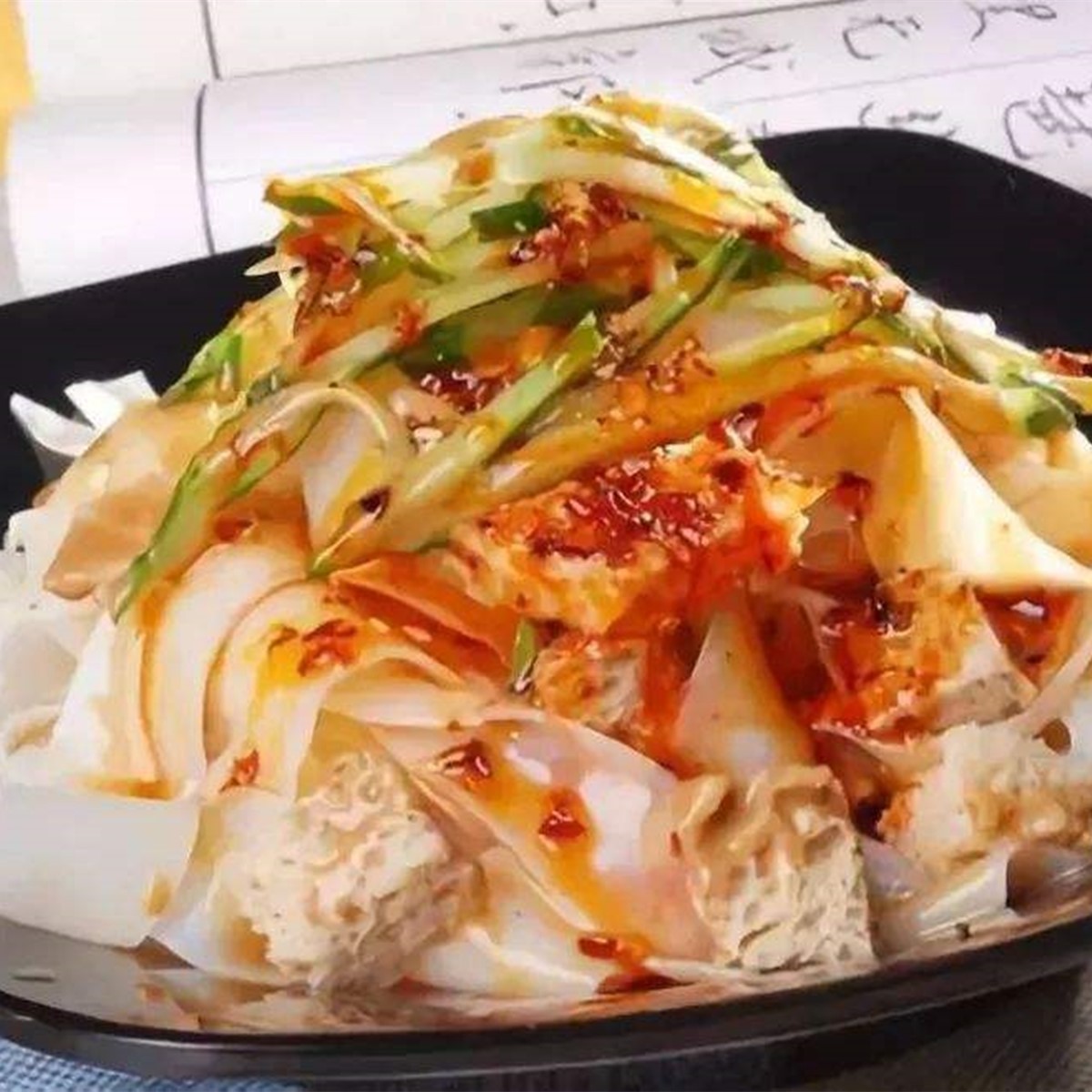 正宗濮阳裹凉皮卷凉皮技术配方陕西凉皮教程调料商用小吃摆摊创业