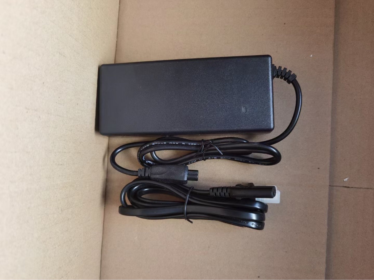 骑客两轮平衡车36v充电器锂电池圆头三孔带线42v2a通用电动扭扭车