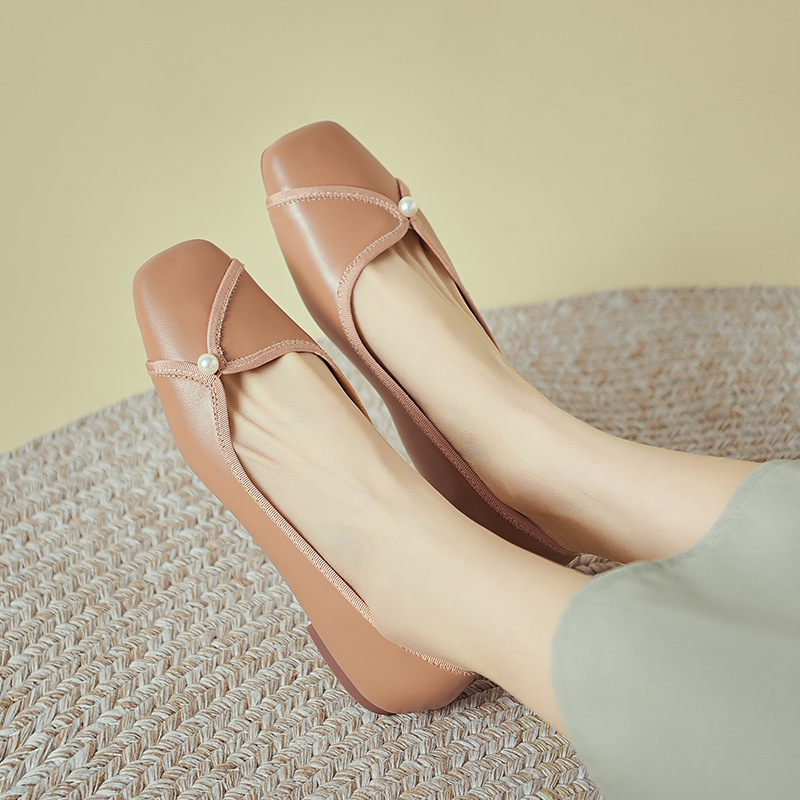 舒适柔软休闲奶奶鞋2024春夏季新款鞋子串珠豆豆鞋通勤浅口单鞋女