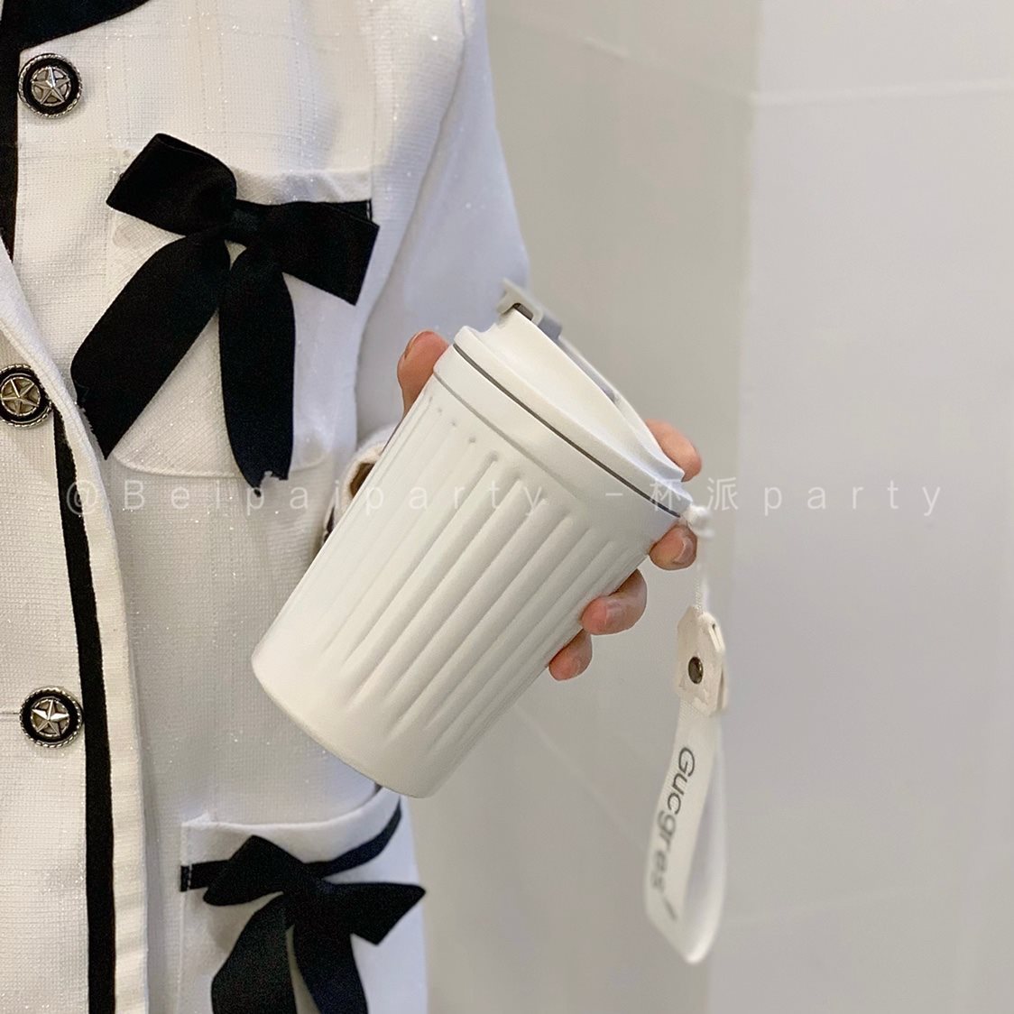 保温杯不锈钢女简约带盖水杯男办公室小众车载运动设计感咖啡杯子