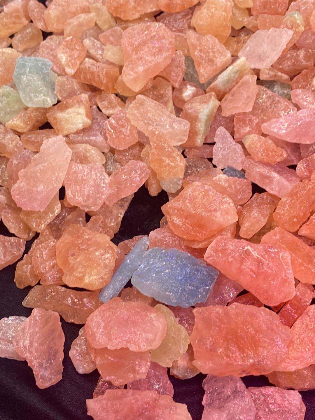 厂家批发 天然 绿柱石水晶摩根石原石原料水晶石 各种设计工艺品