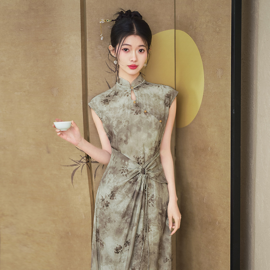 改良旗袍2024新款夏季女优雅大气文艺风日常可穿新中式国风连衣裙