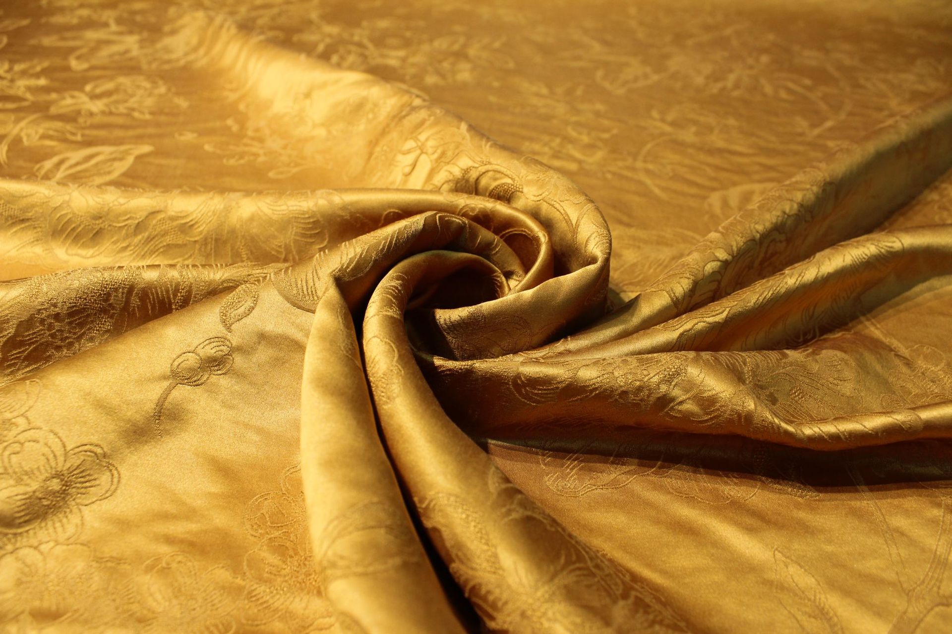 金色 香云纱40姆米重锻提花幅宽110cm重磅桑蚕丝面料服装布料丝绸
