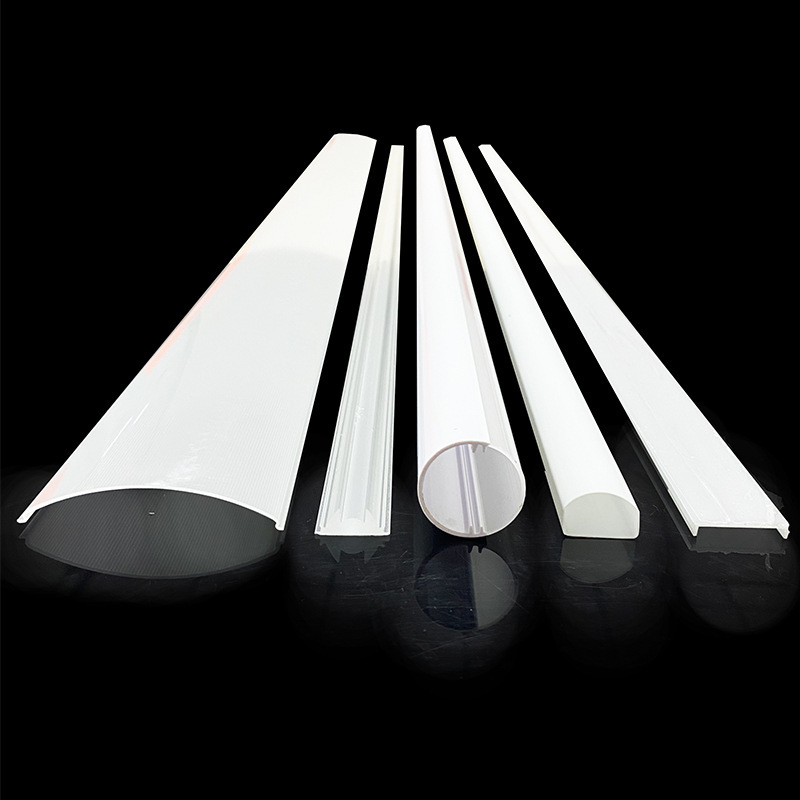 东莞定制室内方形办公灯pc灯罩塑胶出高透光硬灯条扩散乳白pc灯罩