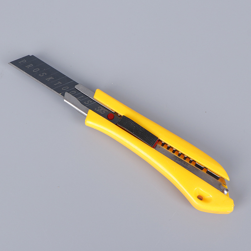 壁纸刀包胶美工刀 家装建材工具刀办公文具刀 供应五金工具墙纸刀