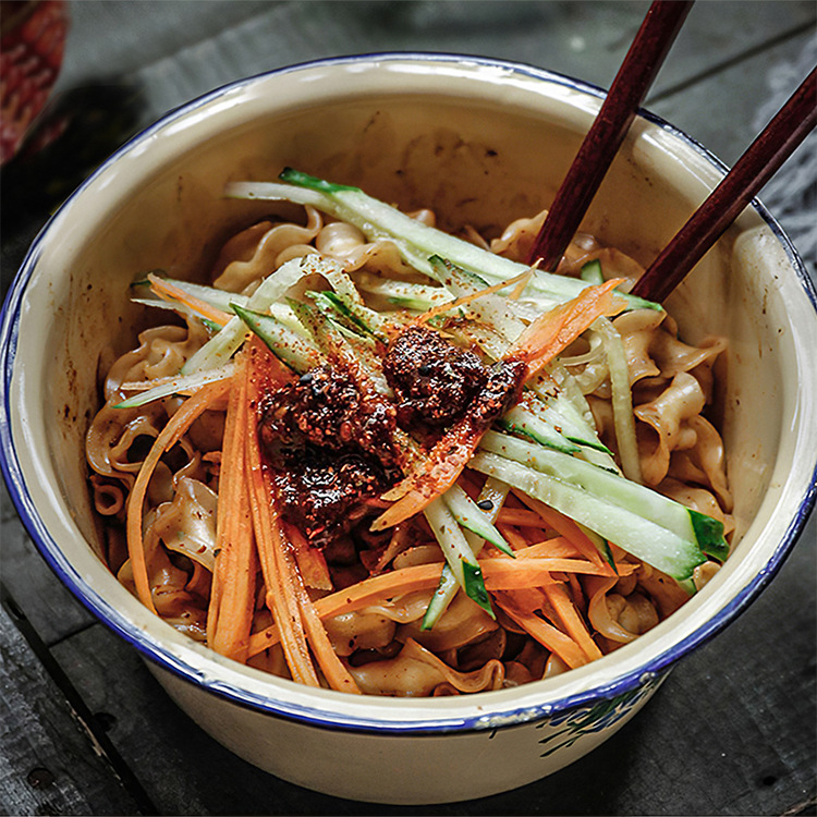 鲁王 刀削面小米味500g*12袋 整箱 干制宽扁挂面早餐裤管面凉拌汤