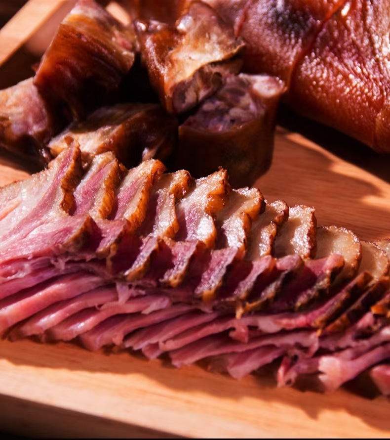 四川特产烟熏猪蹄 腊猪蹄 农家自制烟熏腊肉猪脚半开猪脚地摊展会