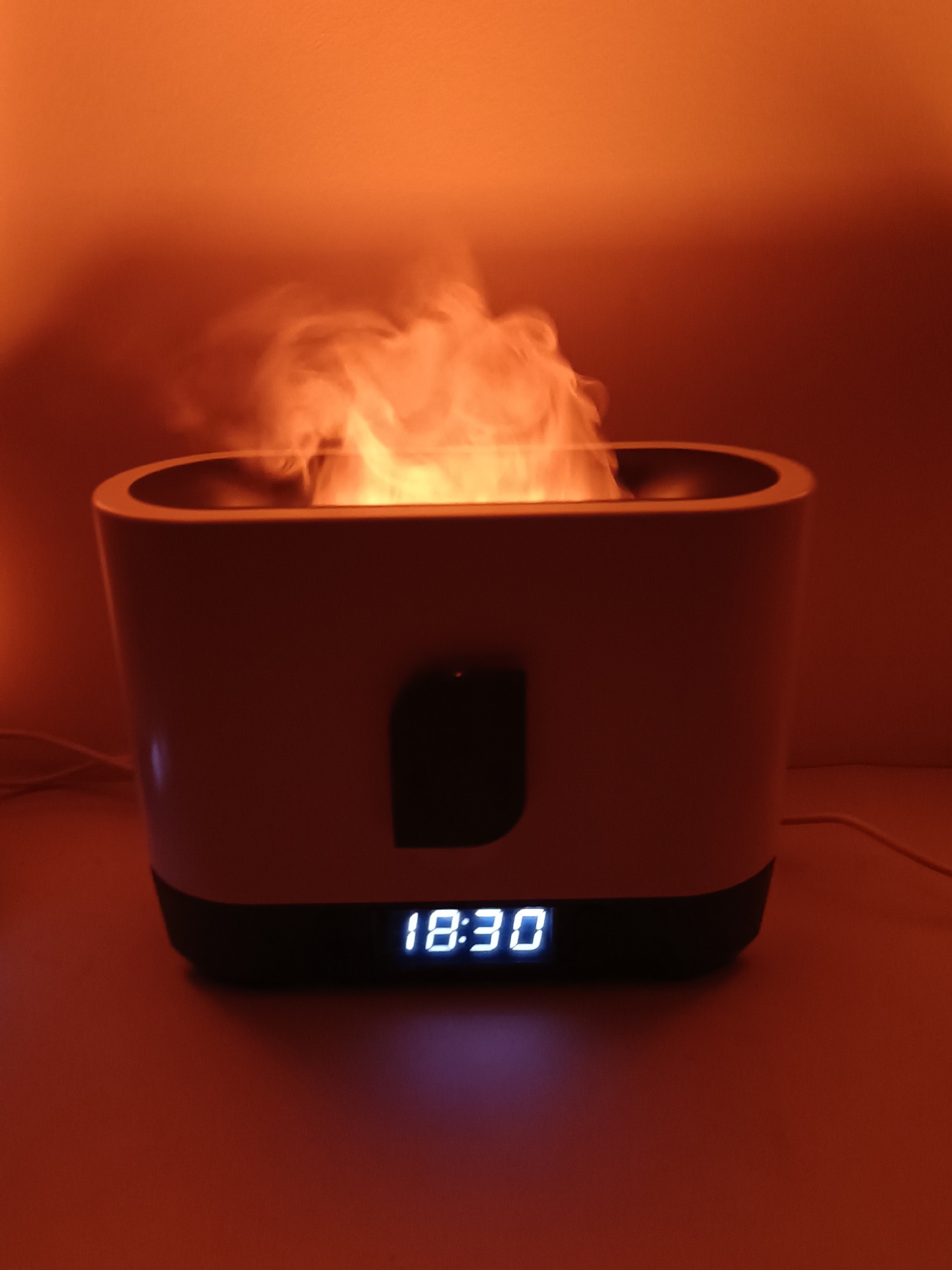 Air Conditioning Humidifier Companion E-Commerce Hot-Selling Product Aroma Diffuser Bluetooth Speaker White Noise Flame Time Alarm Clock Humidifier