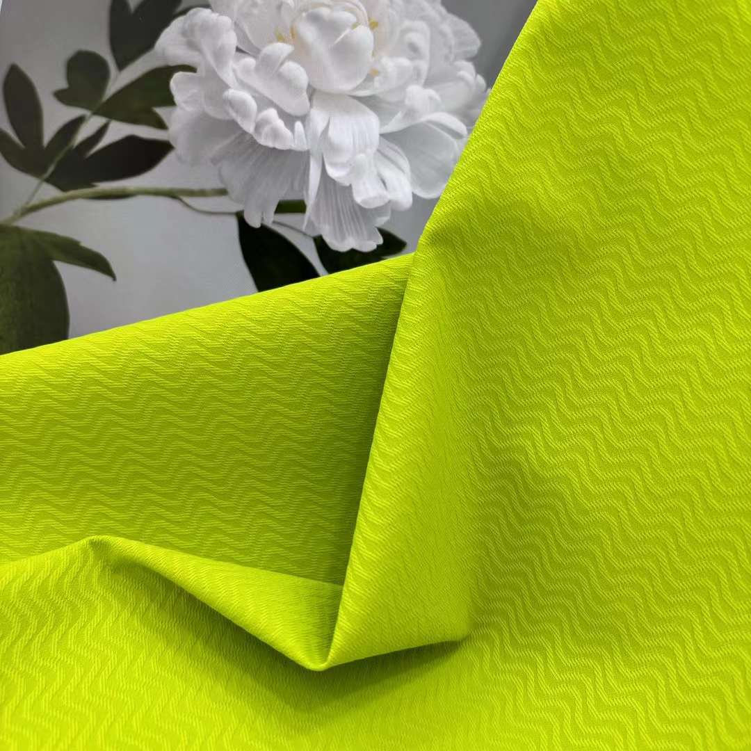 骁骏纺织 风衣防水面料水波纹提花面料羽绒服连衣裙童装羽绒-阿里巴巴