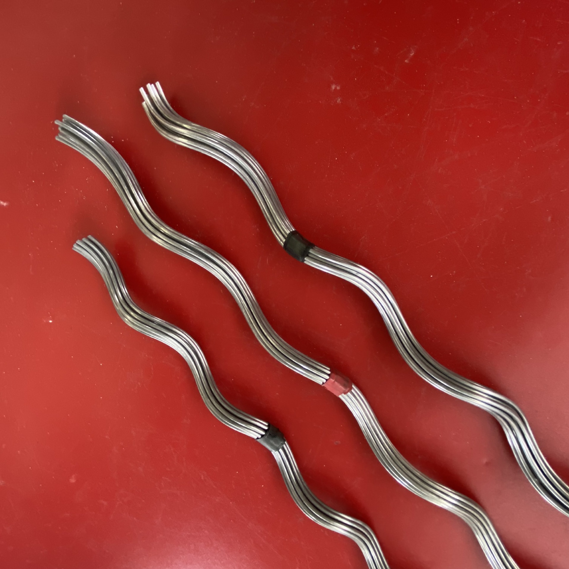 opgw光缆悬垂预绞丝 70千牛预绞式悬垂线夹铝合金丝厂家-阿里巴巴