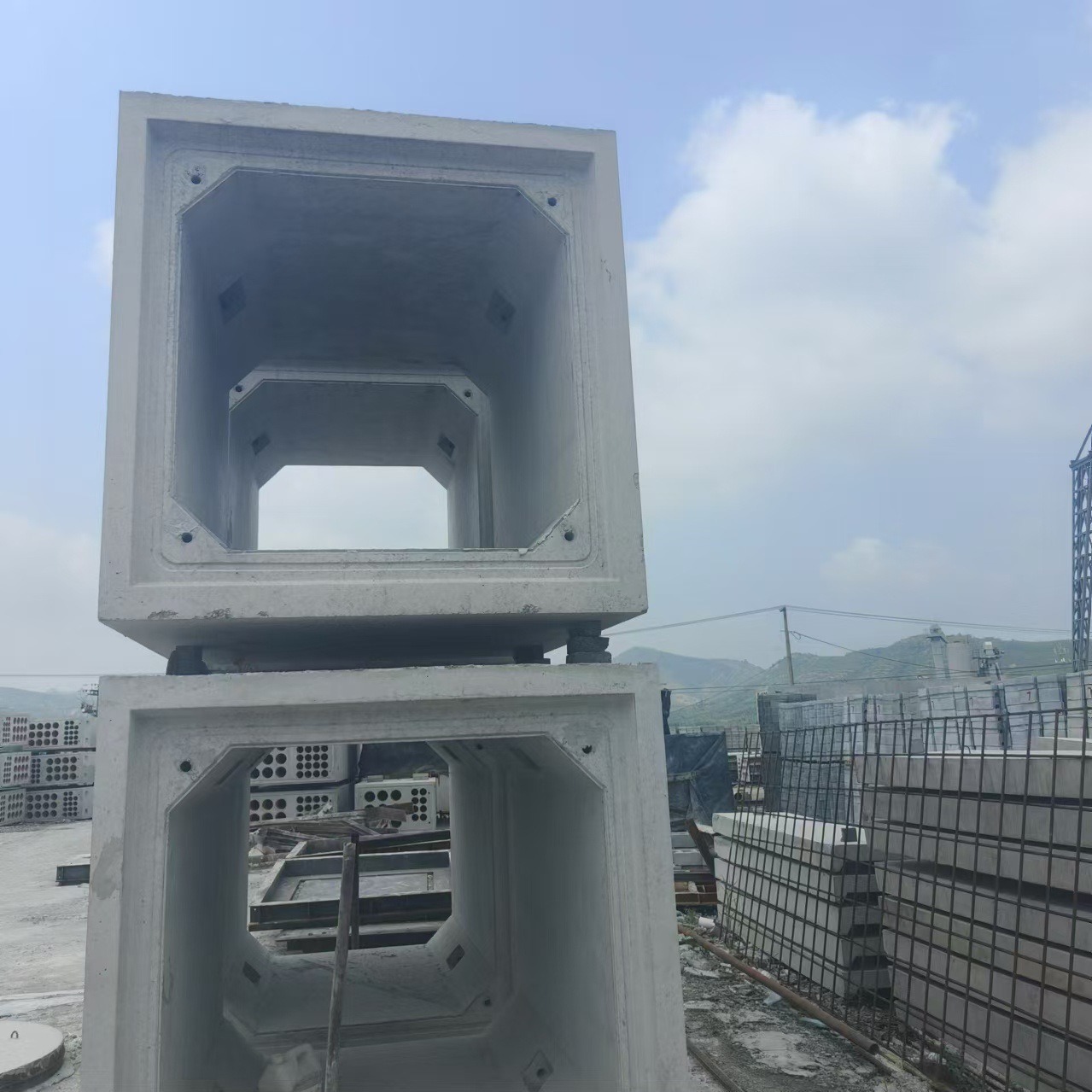 预制涵洞水泥预制方箱混凝土预制管廊箱涵混凝土预制综合混凝土
