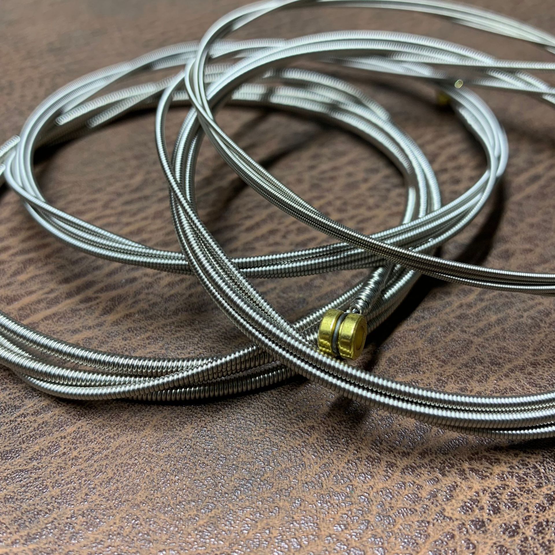 铝箔袋装金豆贝斯弦 电贝司4弦 散装贝斯弦 袋装贝斯弦 贝斯套弦