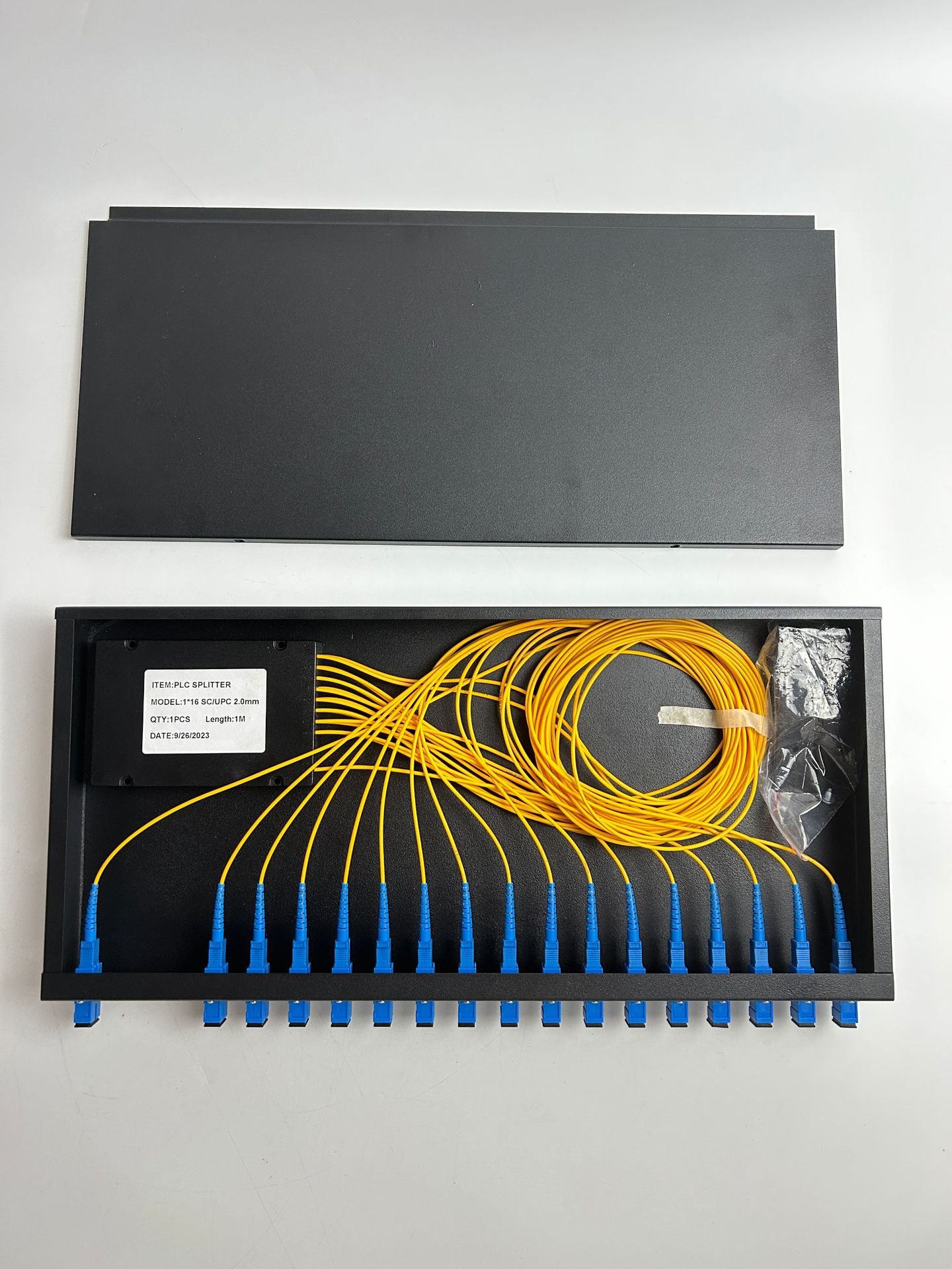 光纤终端盒16口电信级sf/fc/lc满配含尾纤加厚熔接盒光分路器