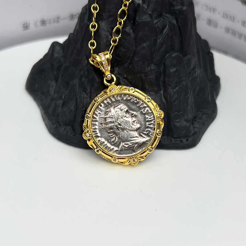 复古钱币项链欧美款古罗马硬币吊坠镶钻纯银做旧古风银币男女同款