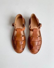 牛货！西班牙小众手工缝制全牛皮复古罗马凉鞋质感包头编织猪笼鞋