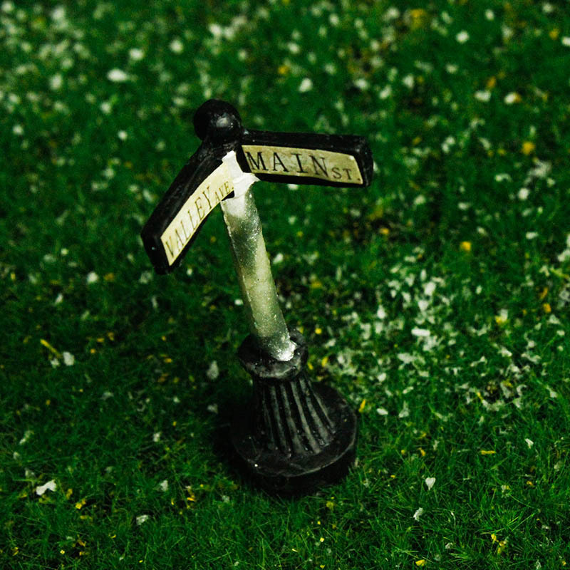 跨境外贸指路牌场景装饰摆件树脂微景观组装指示牌装饰