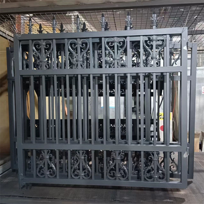厂家加工批发铁艺大门 不锈钢门窗 别墅小区家用镀锌钢管大门